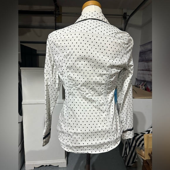 Express fitted Women’s polka dot button down size small - Picture 2 of 5